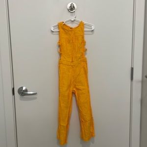 Linen Blend jump suit, super cute for summer